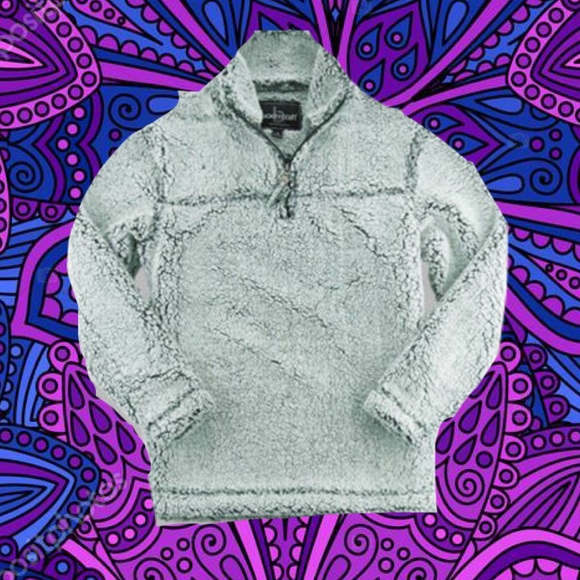 New Sherpa Pullover ✨ SOLD - Picture 2 of 3